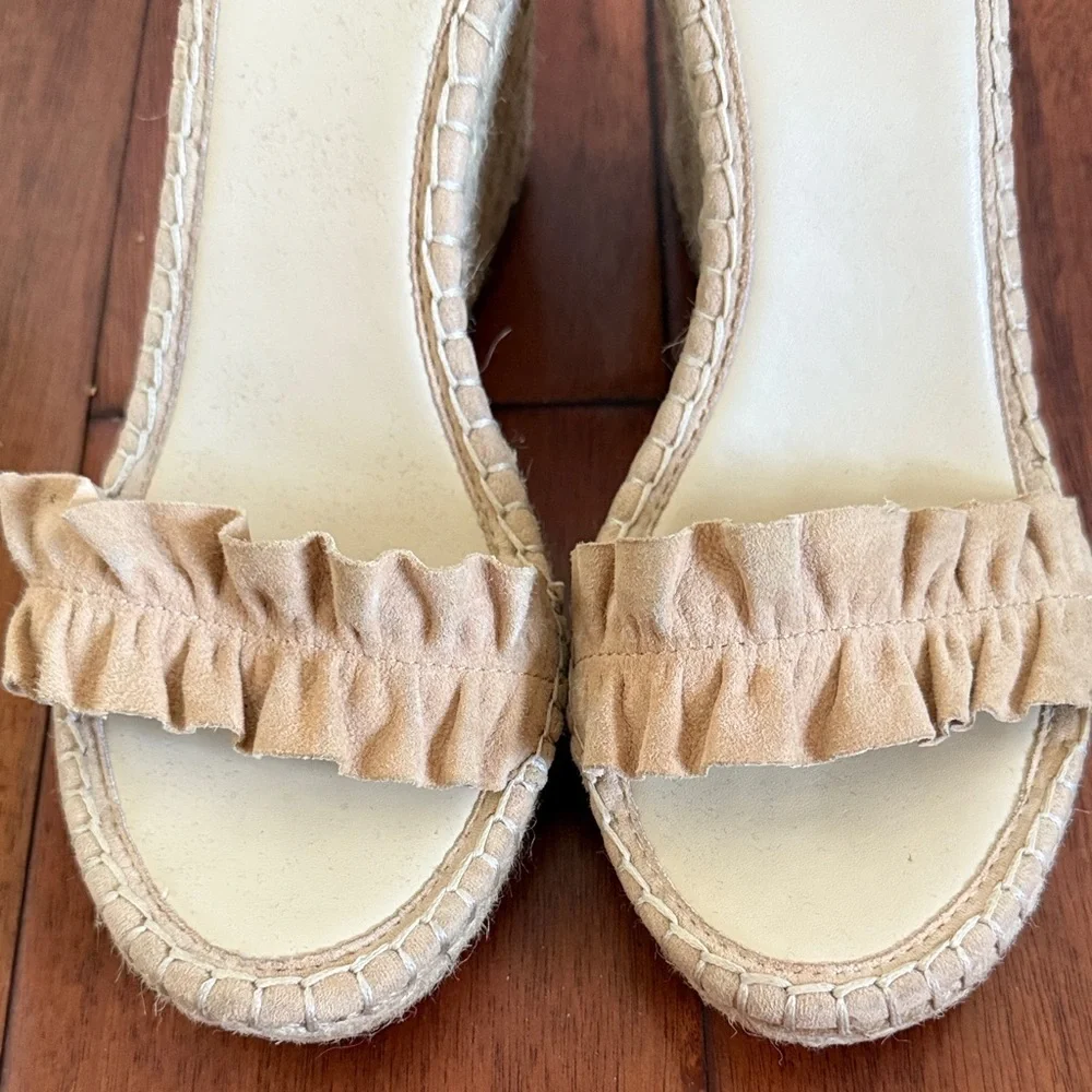 Marc Fisher Tan Wedge Sandals Size 10